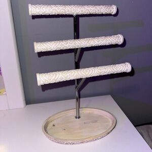 3-tier jewlery holder
